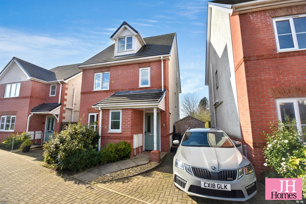 Property photo 1 of 21