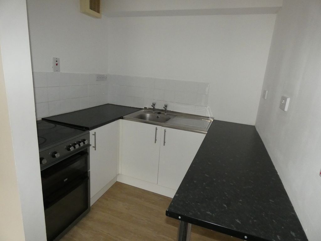 Property photo 3 of 4 Kitchen