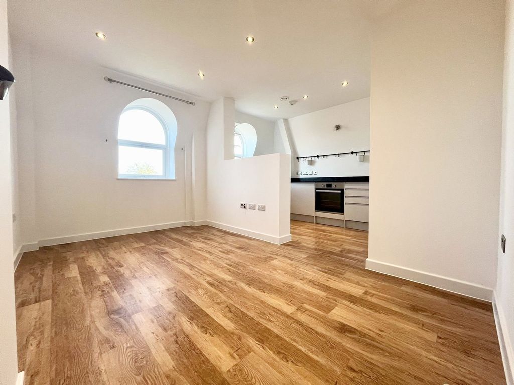 Property photo 2 of 7 Picture No. 23