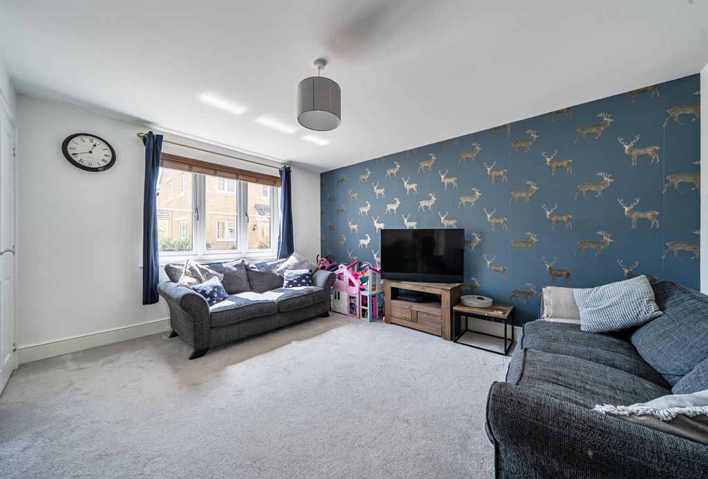 Property photo 3 of 15 1453501-11-69F38B...