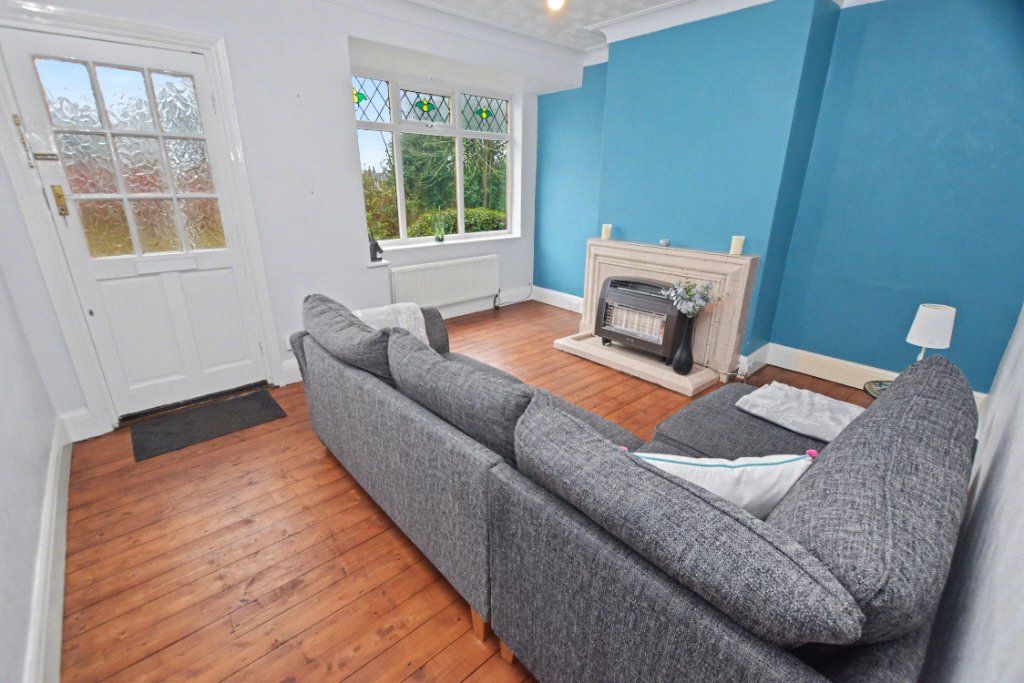 Property photo 2 of 19 Lounge