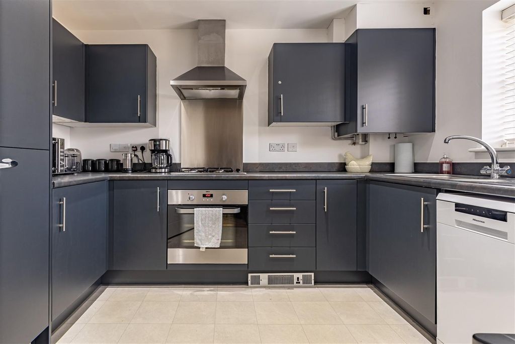 Property photo 2 of 24 9 Langland (3).Jpg