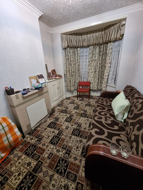 Property photo 2 of 7 Photograph 2