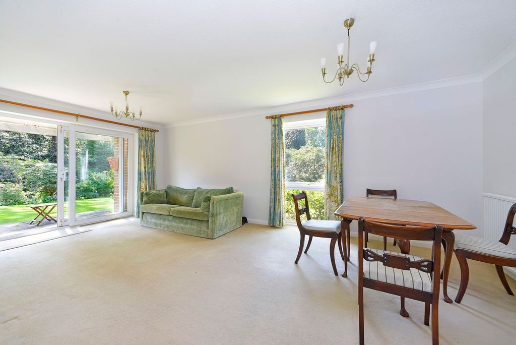 Property photo 3 of 15 Photo 14