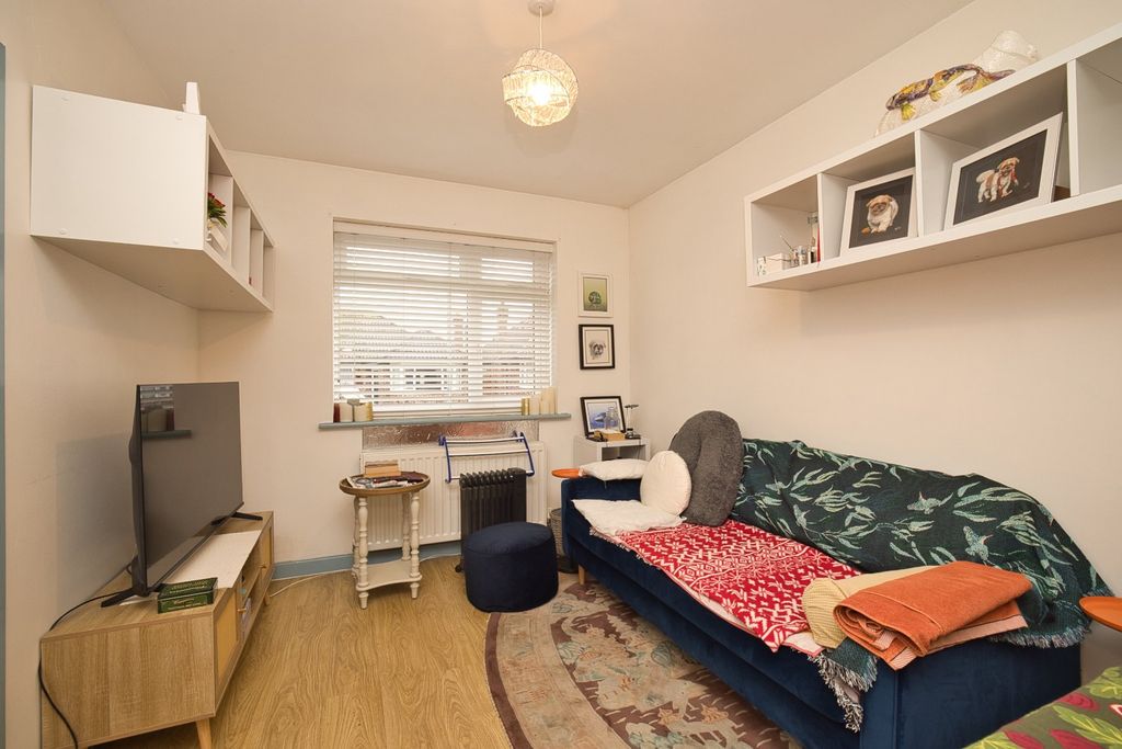 Property photo 2 of 16 Picture 2