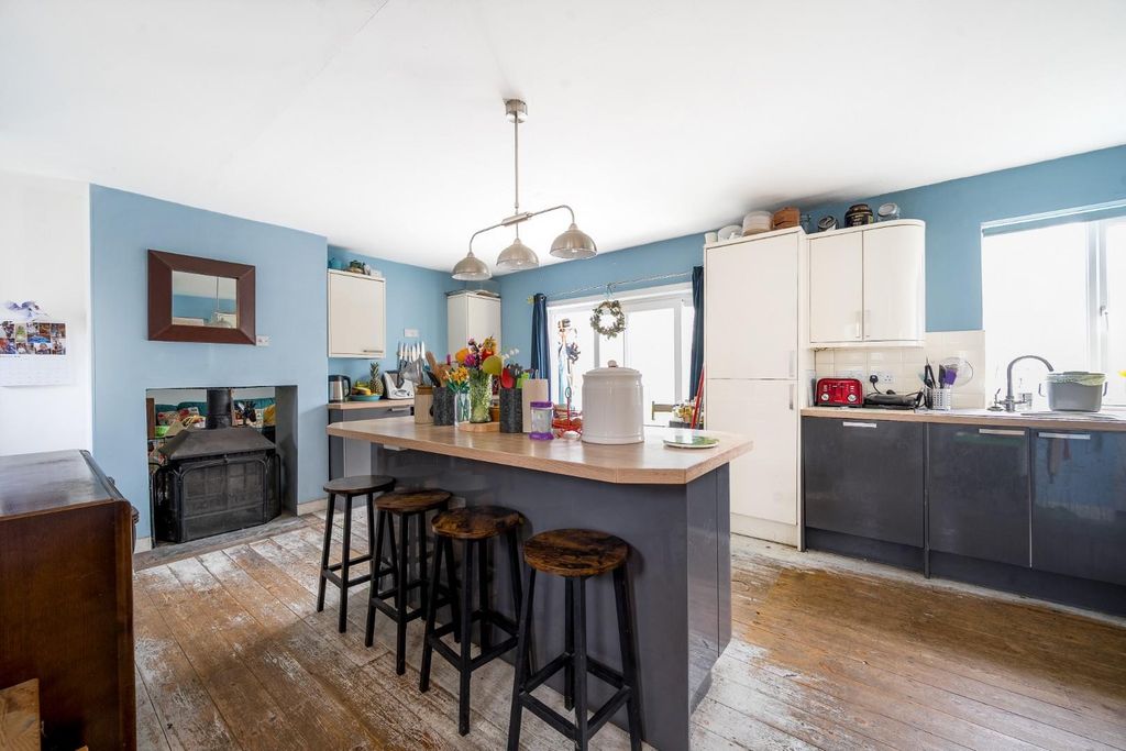 Property photo 2 of 19 Kitchen/ Diner