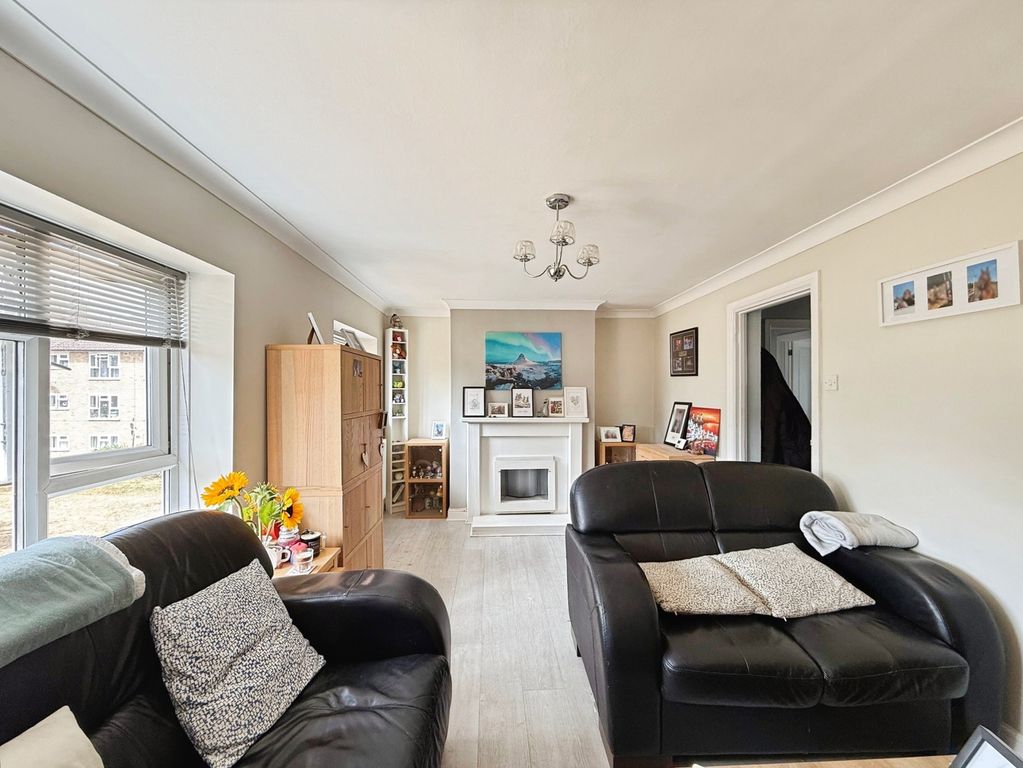 Property photo 3 of 15 Pbox-Img.Jpg