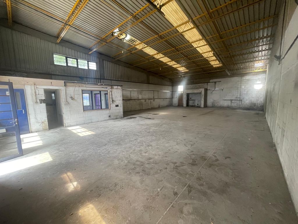 Property photo 3 of 3