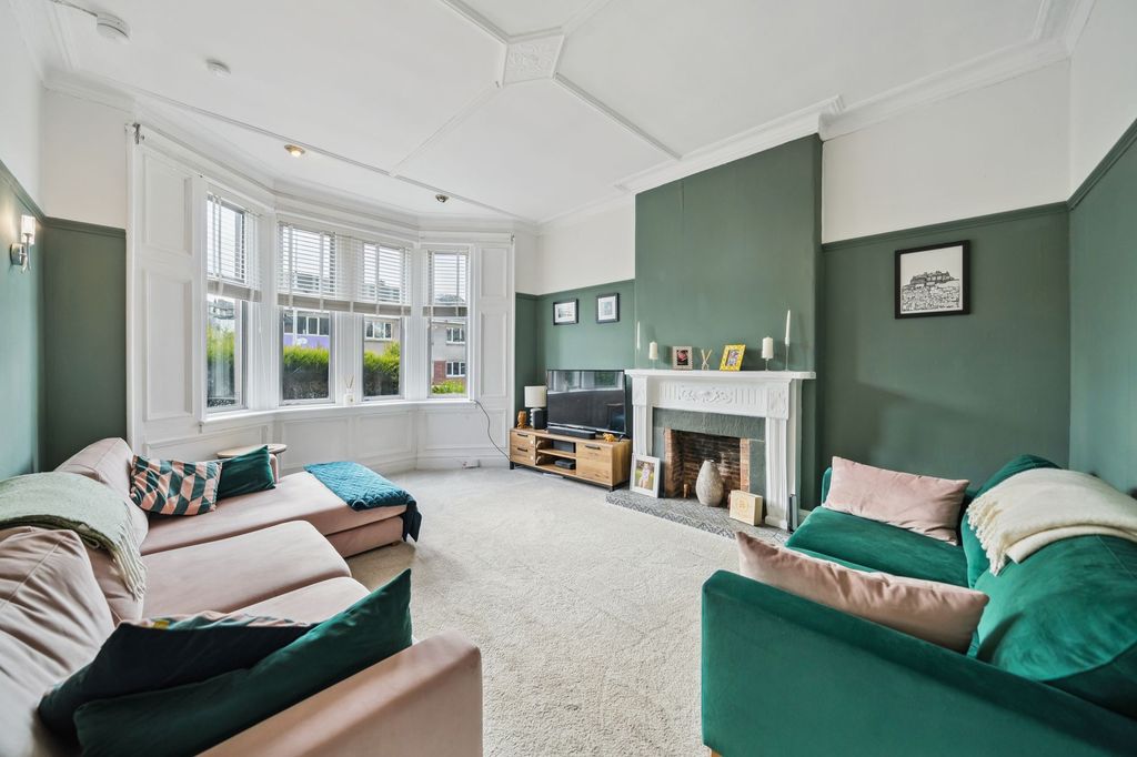 Property photo 2 of 24