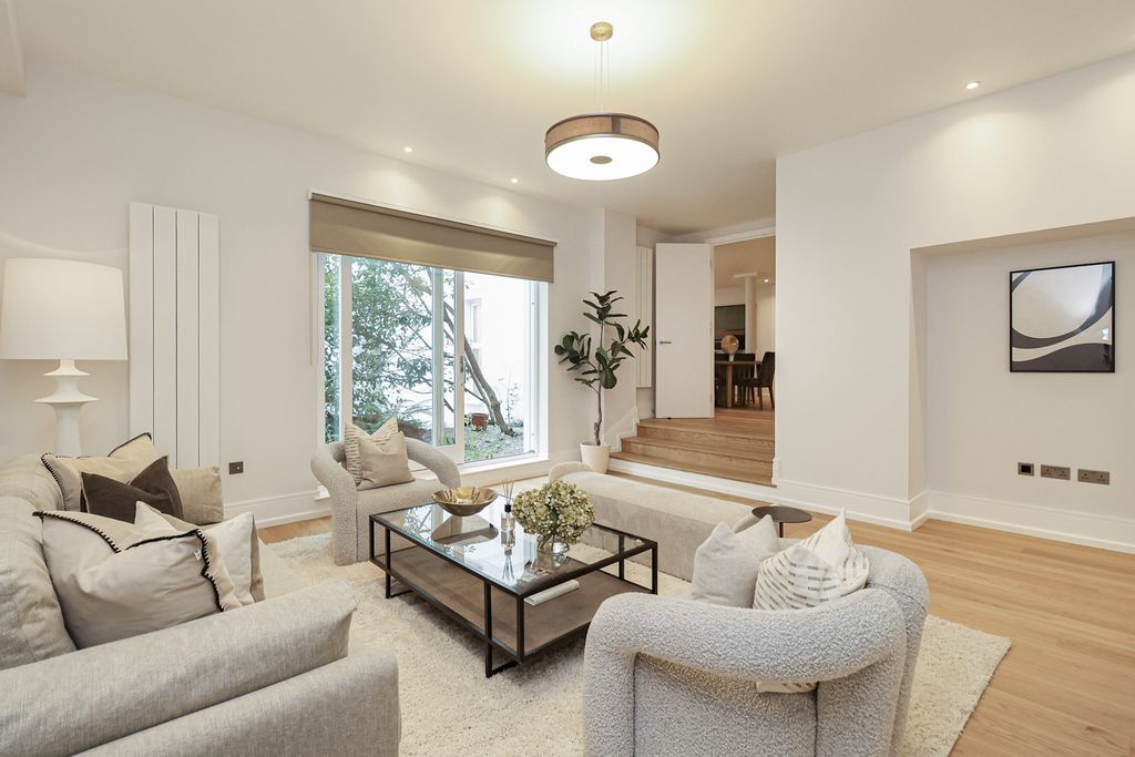 Property photo 3 of 21