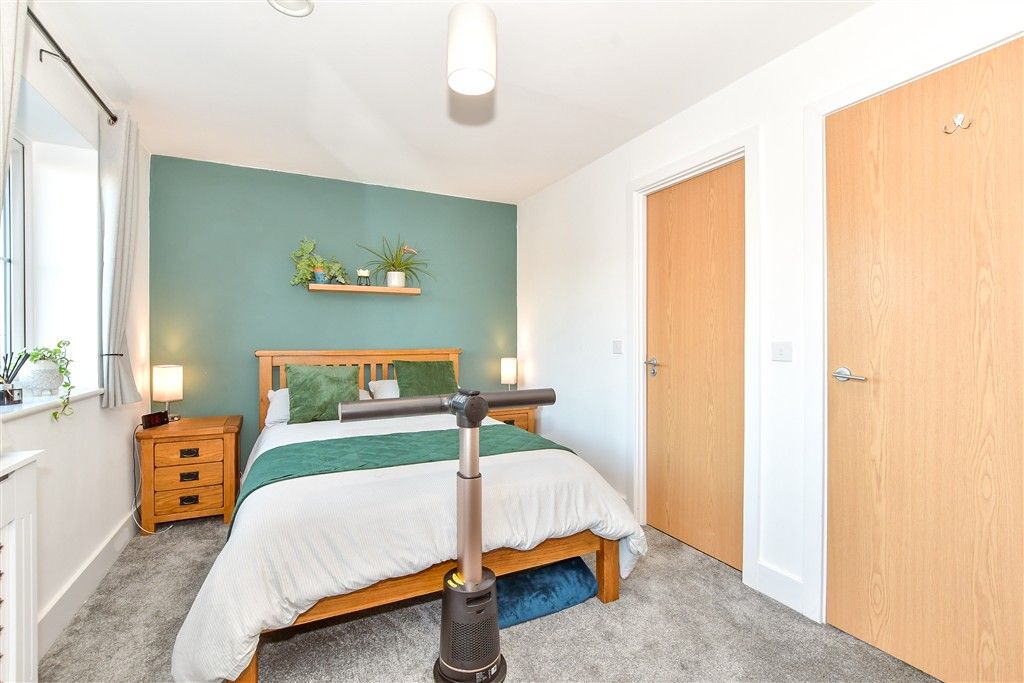 Property photo 1 of 12 Bedroom 1