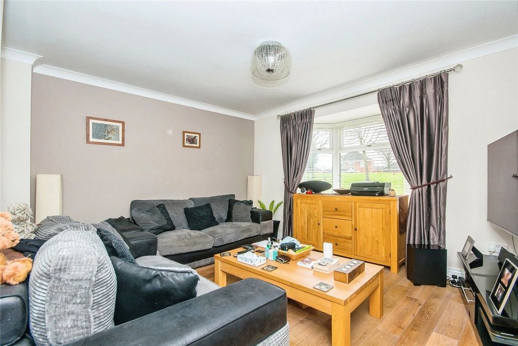 Property photo 3 of 15 Picture No. 09