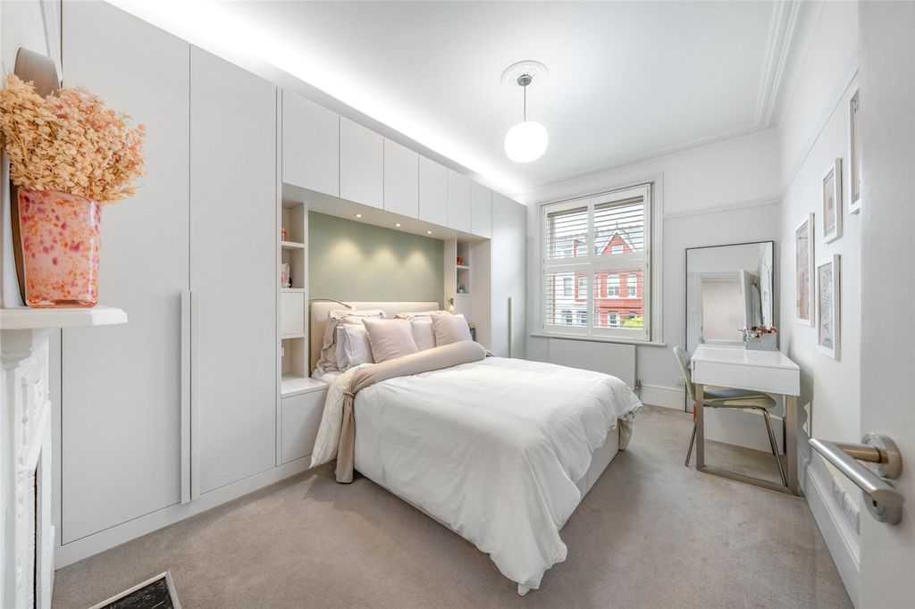 Property photo 2 of 15 Picture No. 02