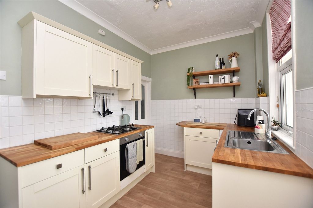 Property photo 3 of 18 Picture No. 19
