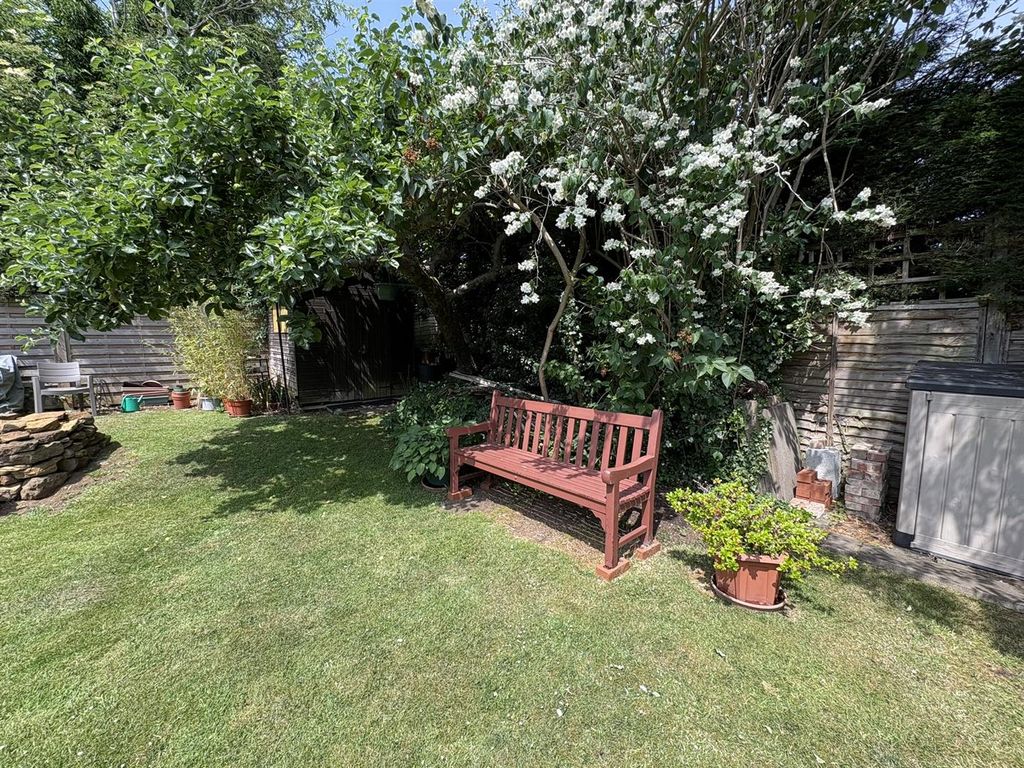 Additional image 19 of 4 bed property for saleBrooklands Close, Daventry NN11