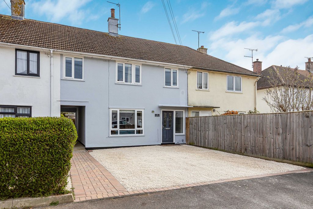 Property photo 1 of 34