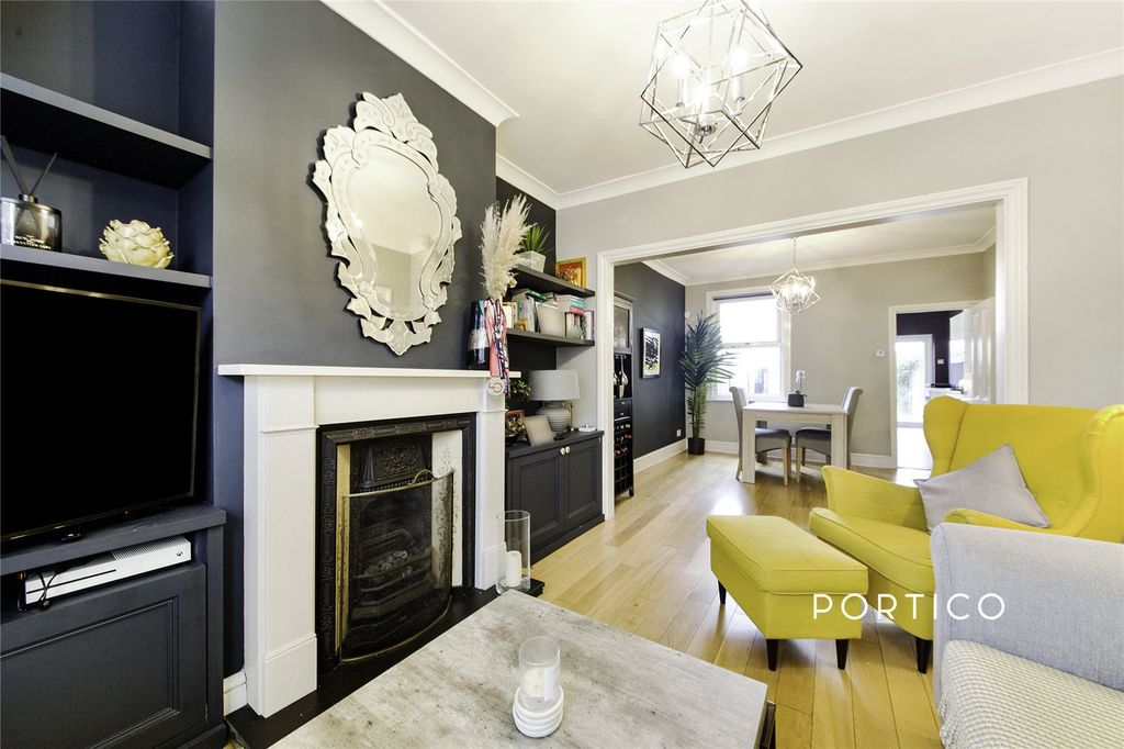 Property photo 2 of 10 Picture No. 06