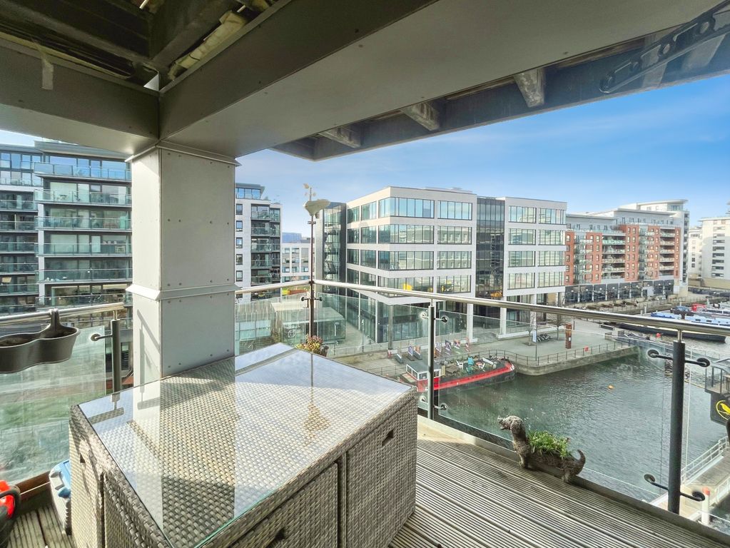 Property photo 3 of 18