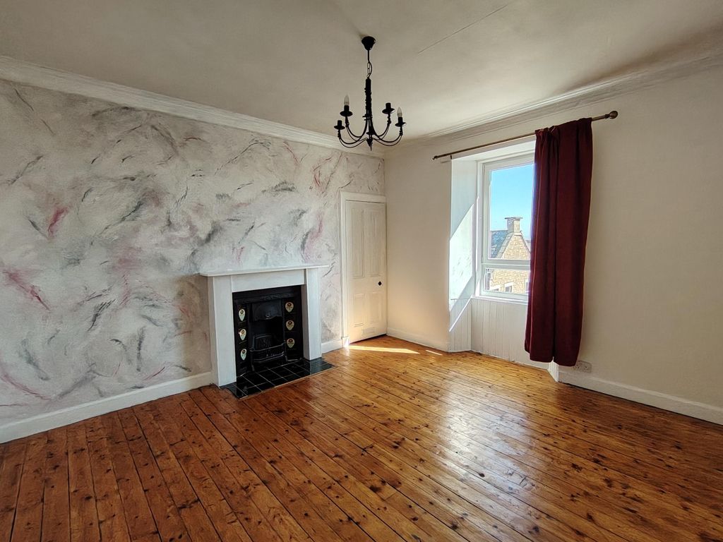 Property photo 2 of 11 Img_20260429_145644