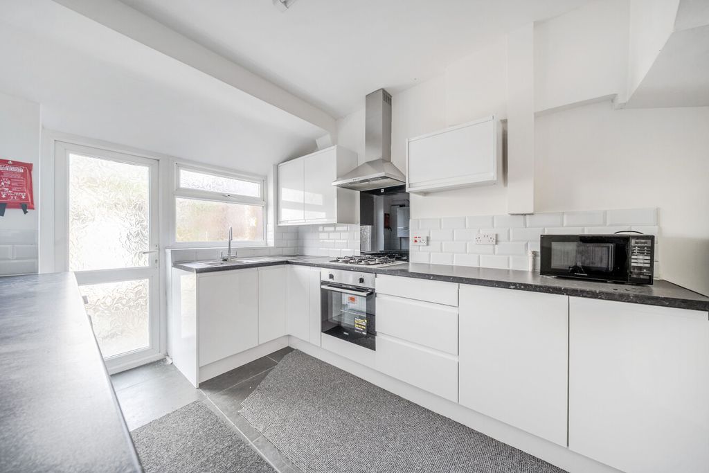Property photo 1 of 21 1447162-6-69E0Ea4...