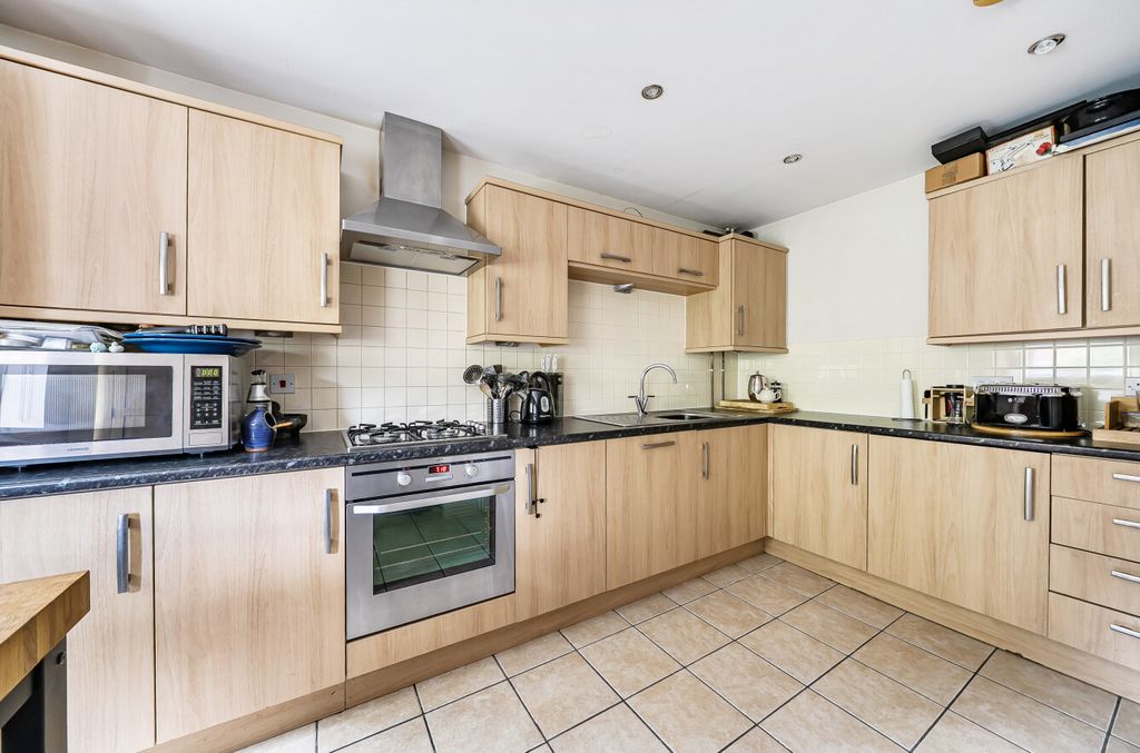 Property photo 2 of 21 1499206-3-6A6B6d4...