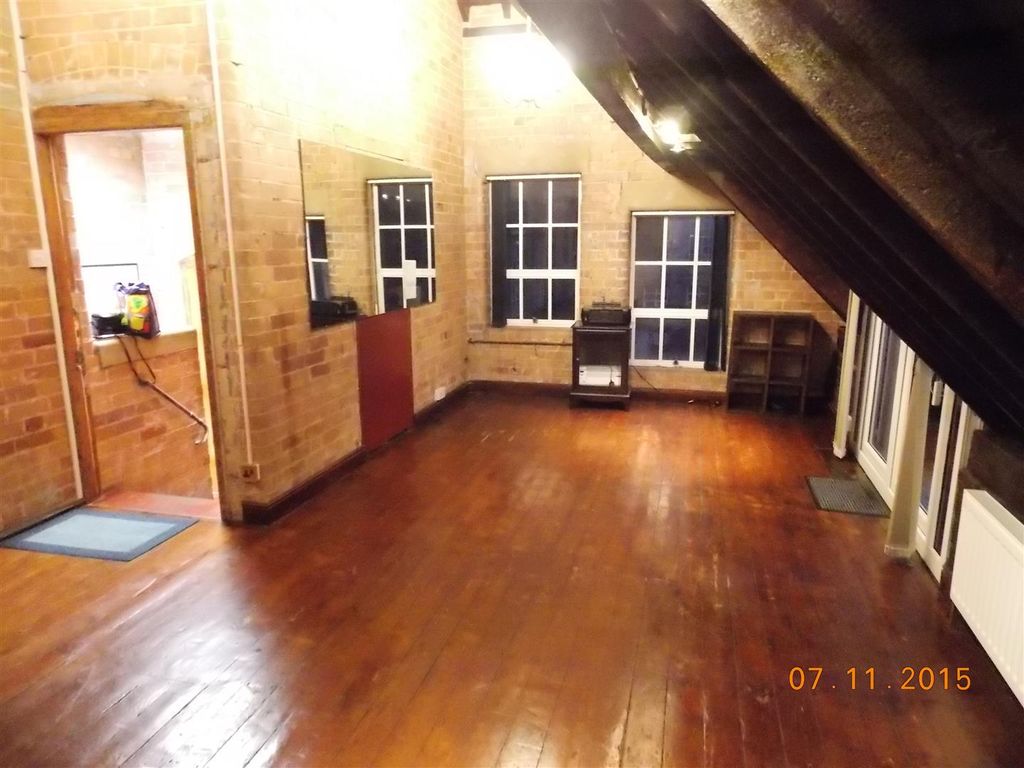 Property photo 2 of 6 3rd Floor 5 6.Jpg