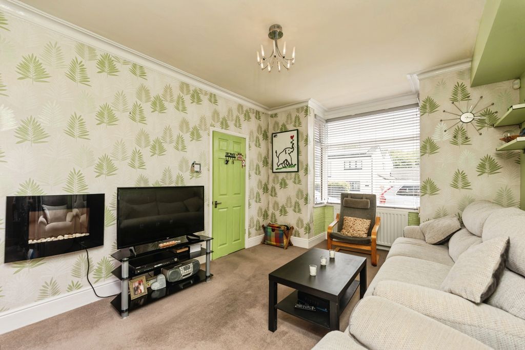 Property photo 3 of 16