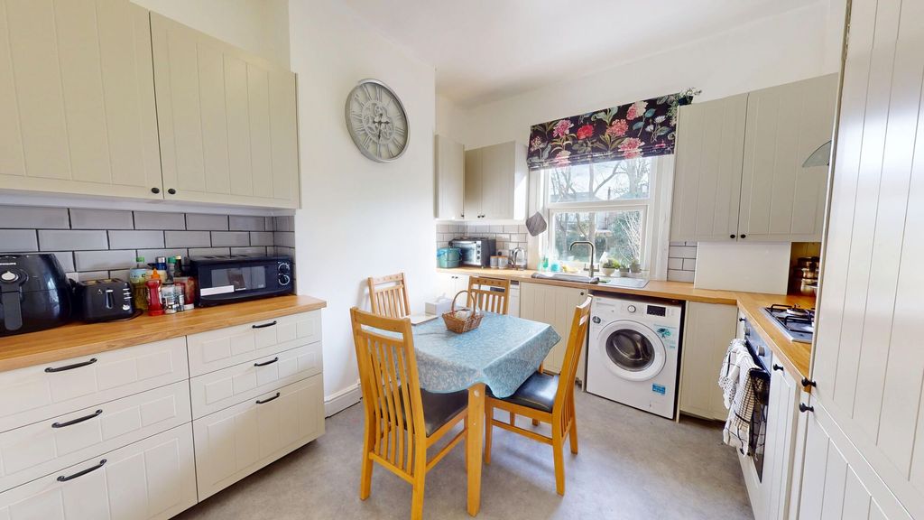 Property photo 2 of 3 10B-Beatrice-Avenue-02252025_154056