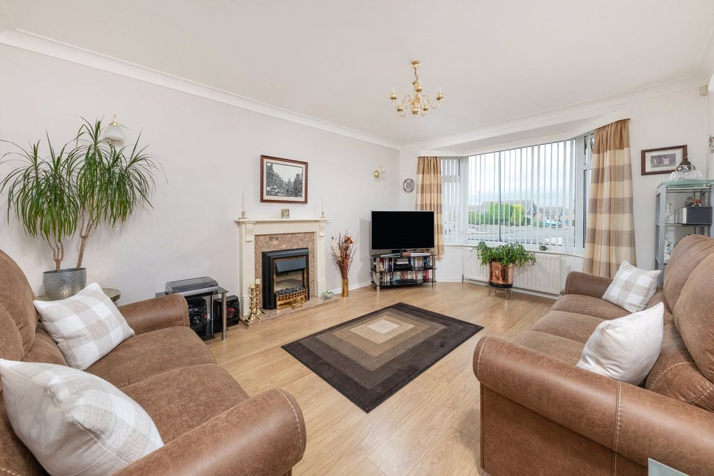 Property photo 2 of 10 Picture No. 05
