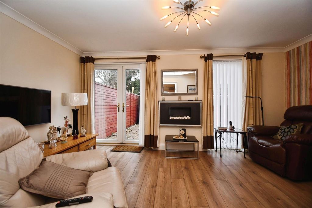 Property photo 2 of 14 3Eadebff-U 20 20 2826 29.Jpg