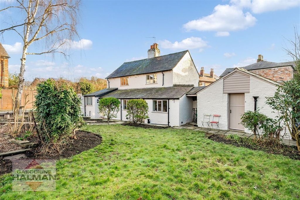 Property photo 1 of 17 (Main)
