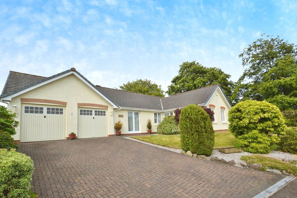 Property photo 1 of 37 Picture No. 58