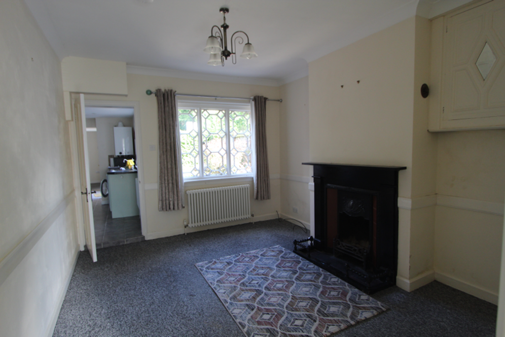 Property photo 3 of 6 Lounge