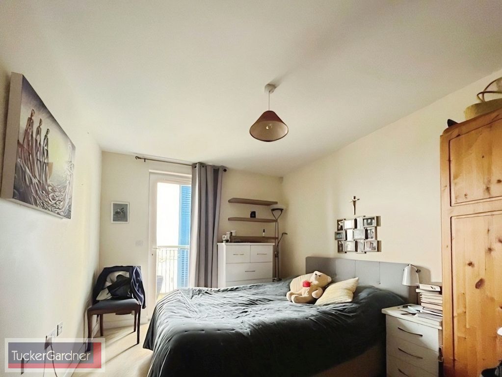 Property photo 3 of 6