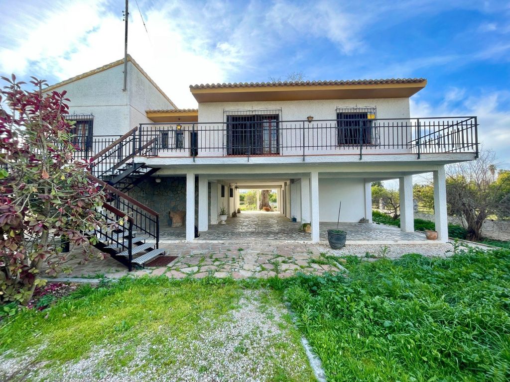 Property photo 1 of 50