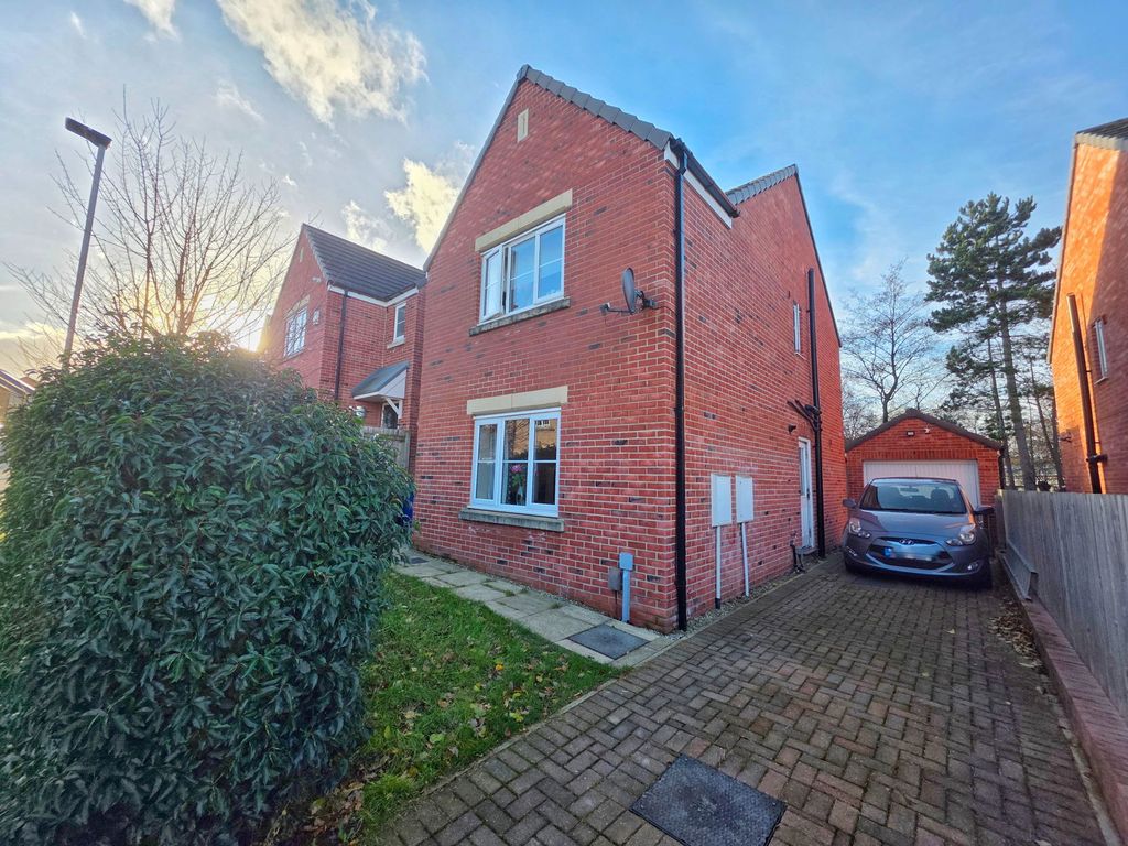 Property photo 1 of 19