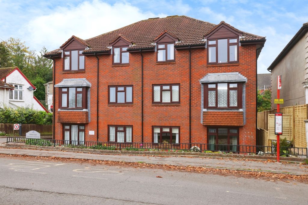 Property photo 1 of 17