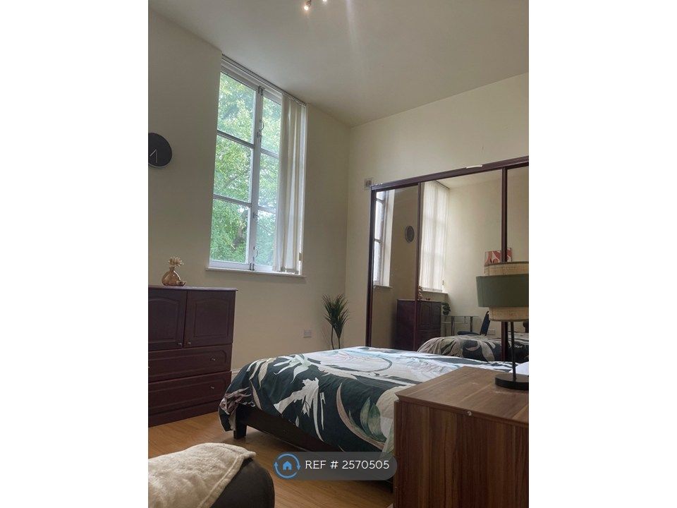 Property photo 1 of 27