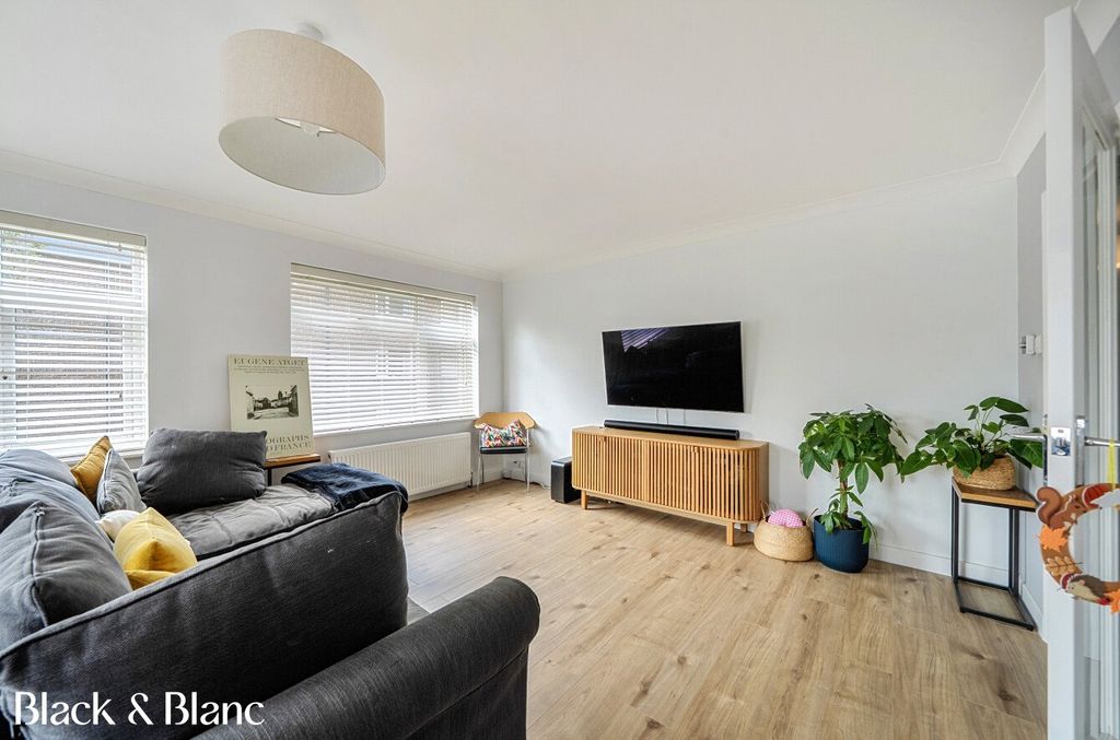 Property photo 2 of 15 Reception Room