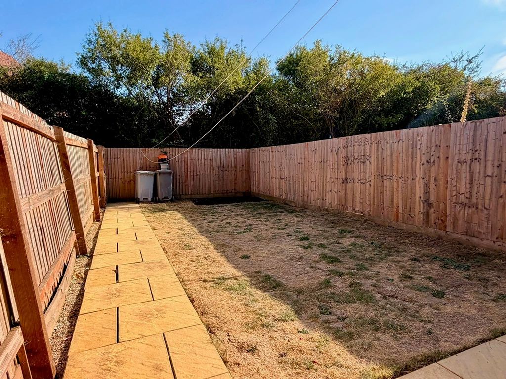 Property photo 3 of 12 Front