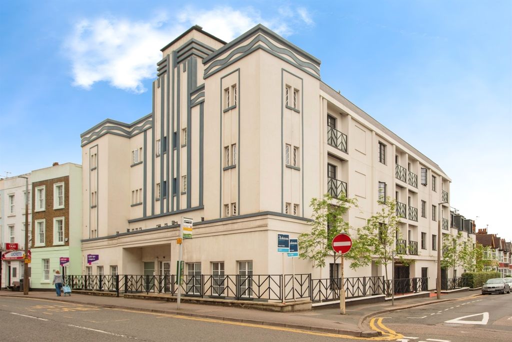 Property photo 1 of 13