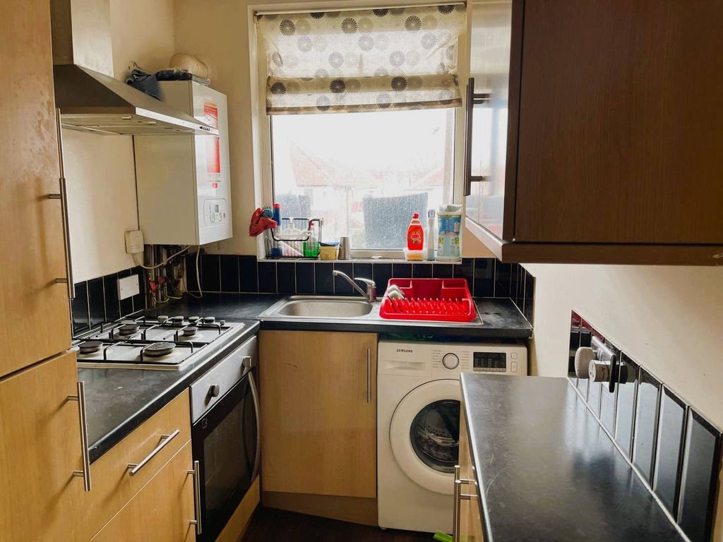 Property photo 3 of 7 Gallery