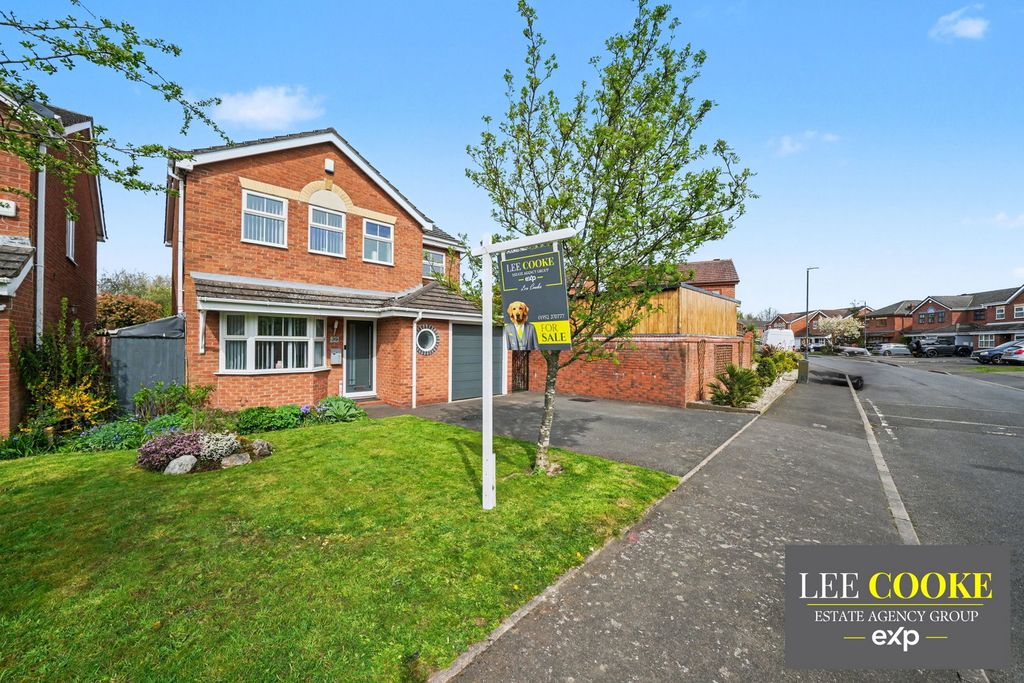 Property photo 1 of 39