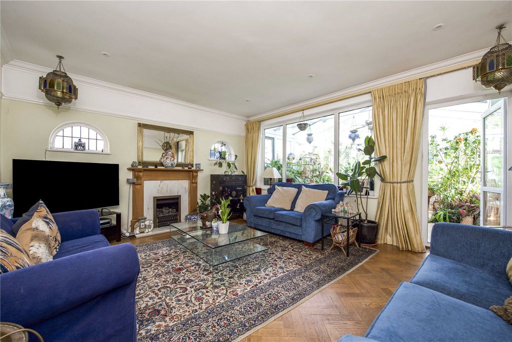 Property photo 3 of 20 Drawing Room