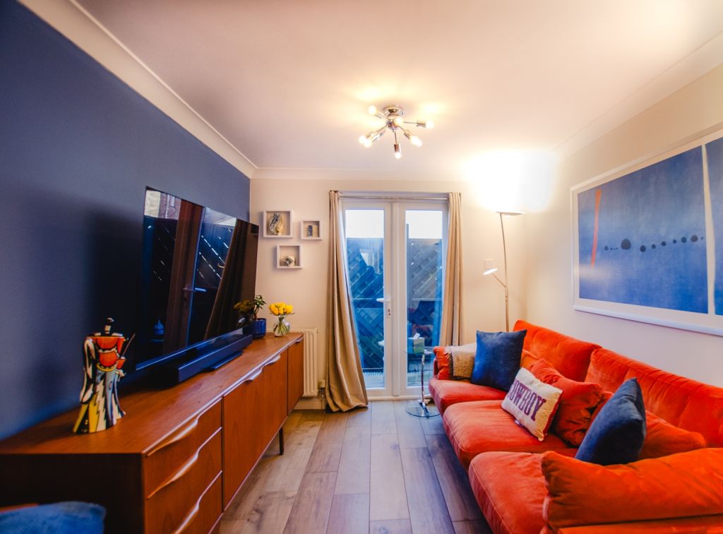 Property photo 2 of 14 To Book A Viewing Call Tps Lostwithiel On 01208 87