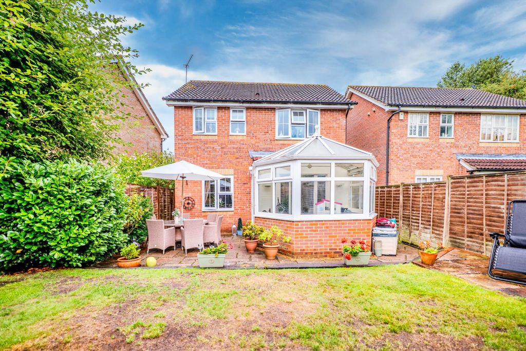 Property photo 2 of 39