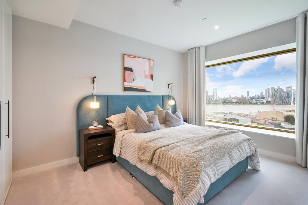 Property photo 3 of 19