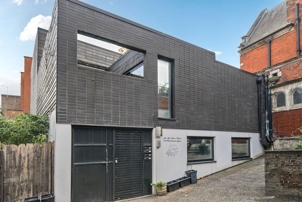 Property photo 1 of 16 1433141-2-69c1147...