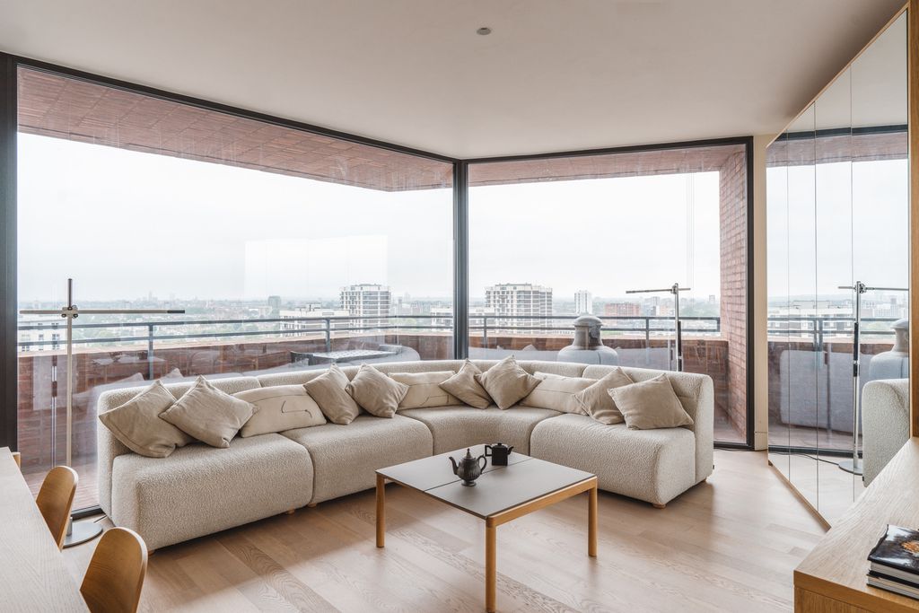 Property photo 1 of 19 297165 - Duotower_Highres-12.Jpg