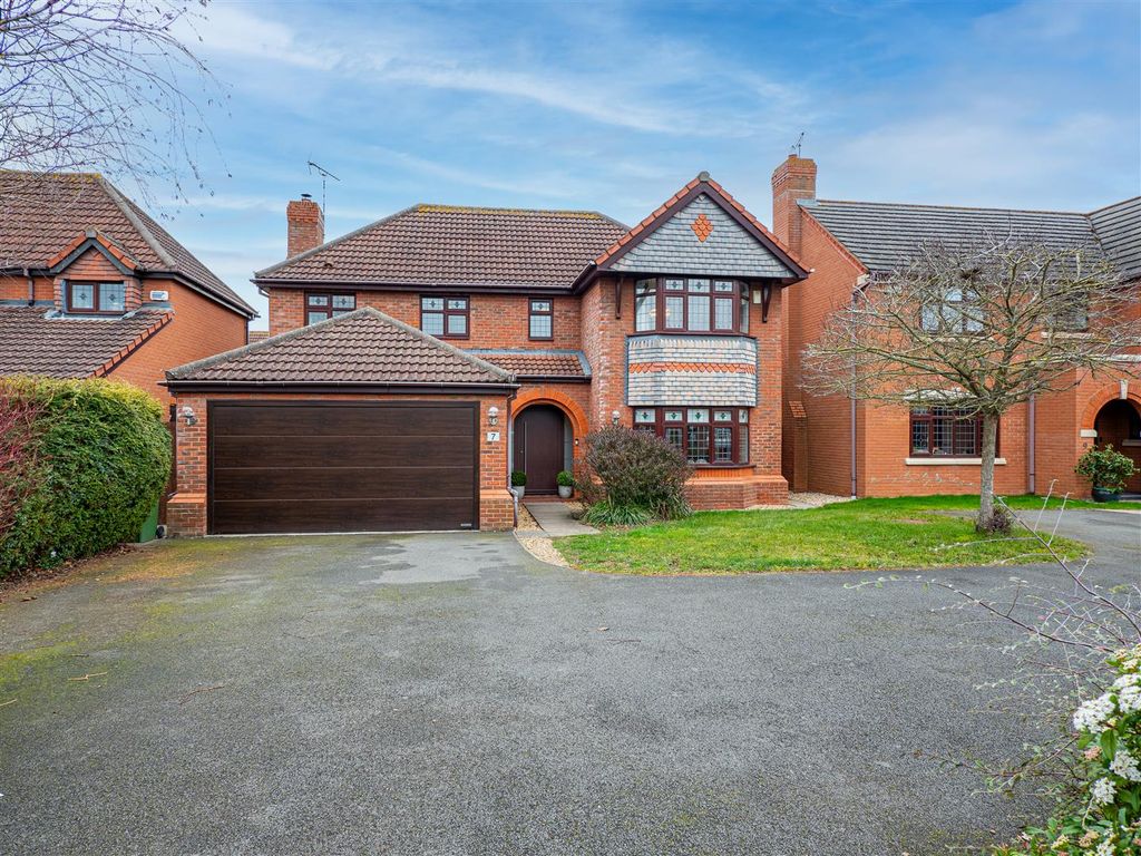 Property photo 3 of 19 Front 2.Jpg